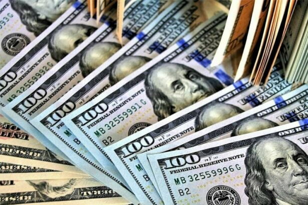 After the inflation data knock the dollar continues to decline