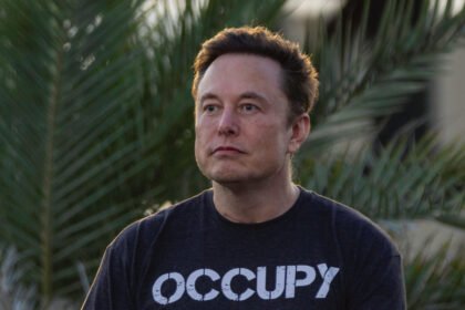 Elon Musk to step down as twitter ceo