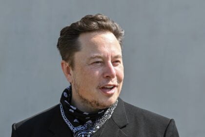 Musk sold tesla stock